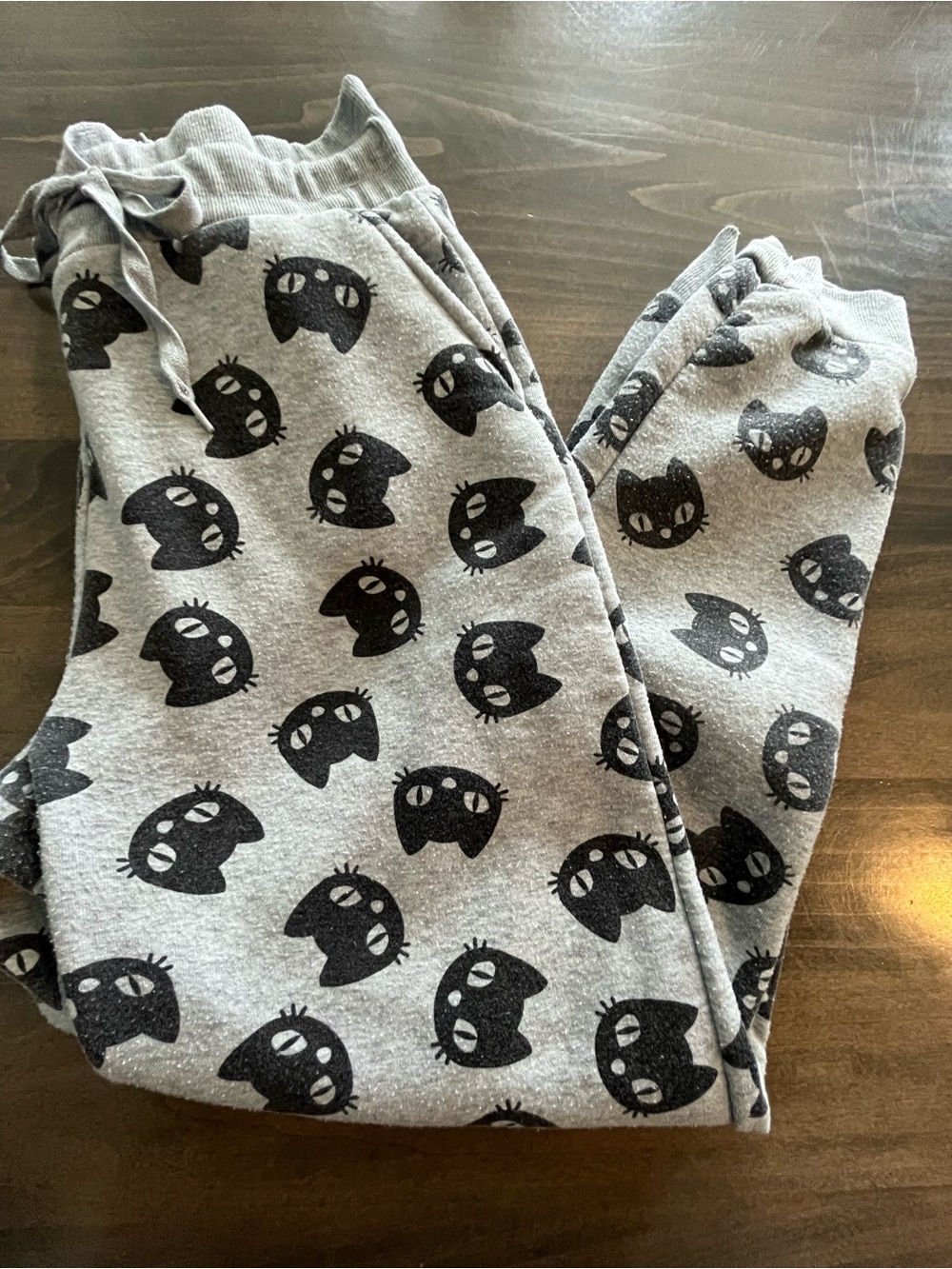 Better / Together Gray Sweat Pants with Black Cats
Size: Medium (Juniors) - Picture 6 of 6